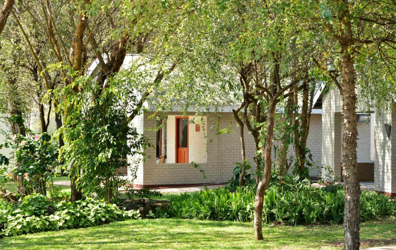 River View Lodge คาซาเนอ ภายนอก รูปภาพ