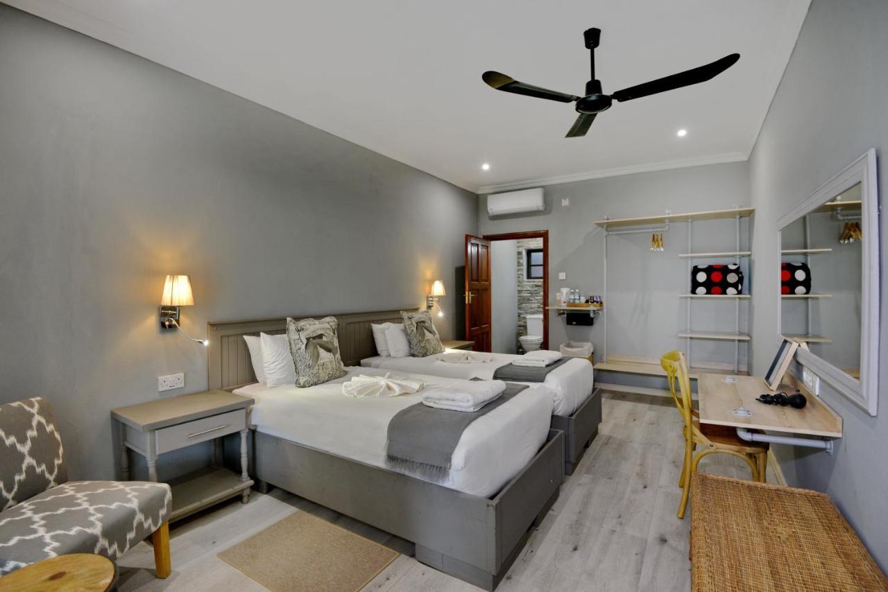 River View Lodge คาซาเนอ ภายนอก รูปภาพ