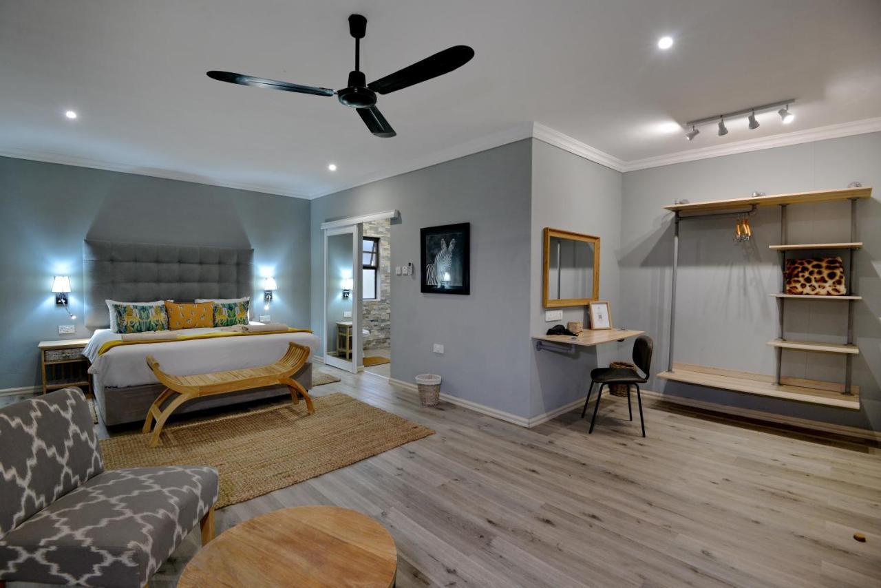 River View Lodge คาซาเนอ ภายนอก รูปภาพ
