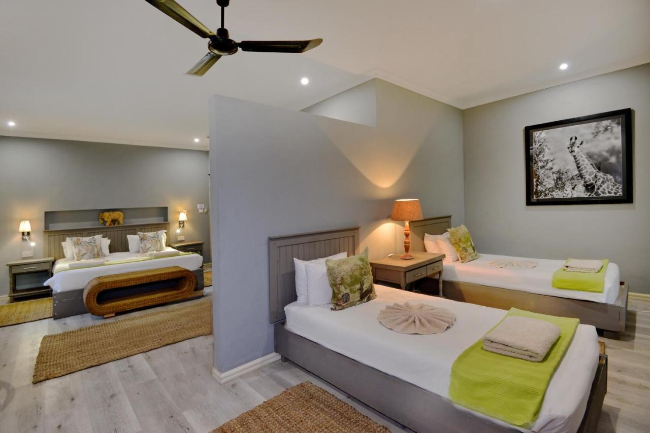 River View Lodge คาซาเนอ ภายนอก รูปภาพ