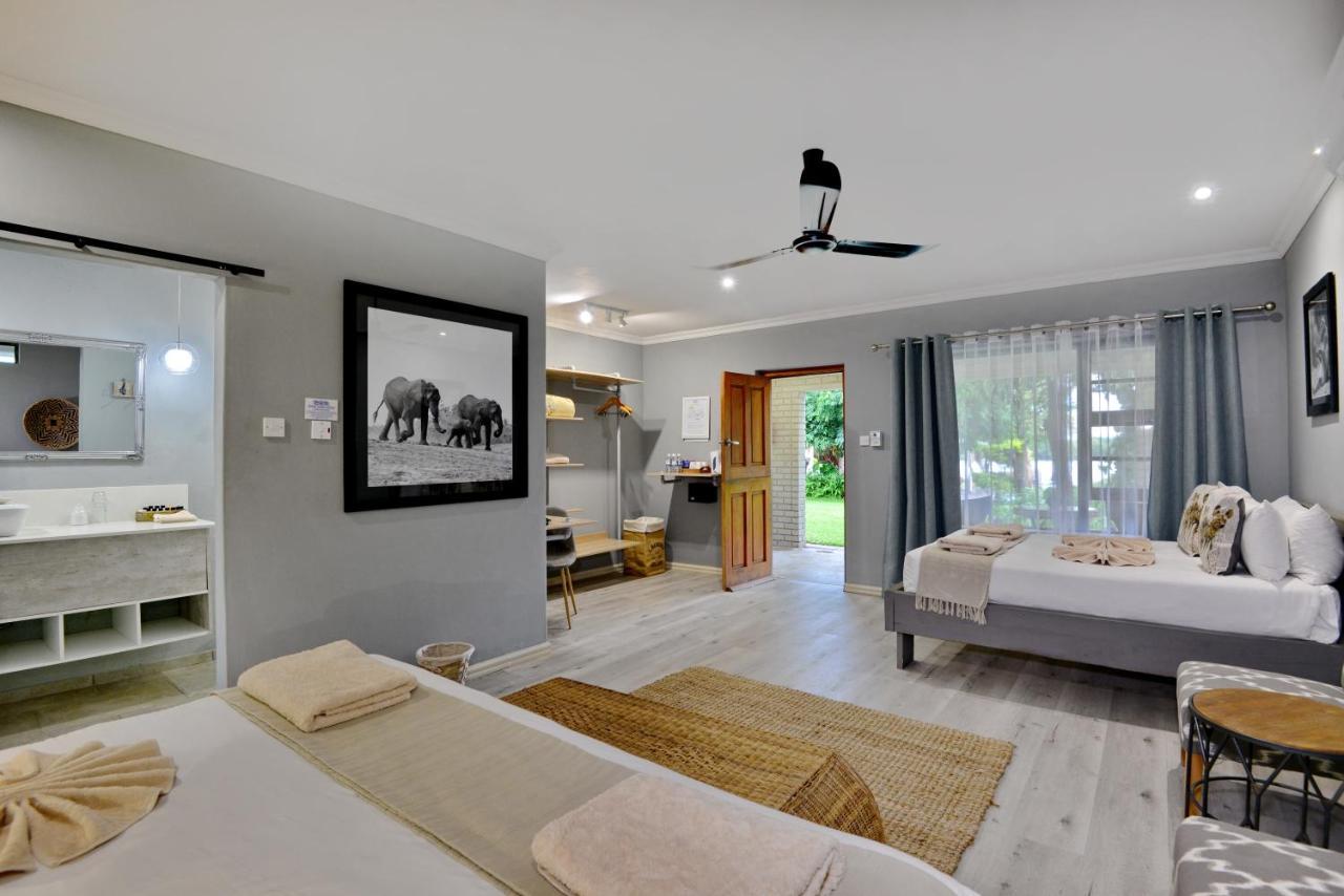 River View Lodge คาซาเนอ ภายนอก รูปภาพ