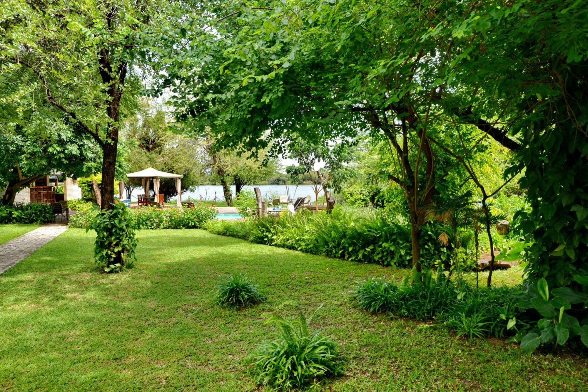 River View Lodge คาซาเนอ ห้อง รูปภาพ